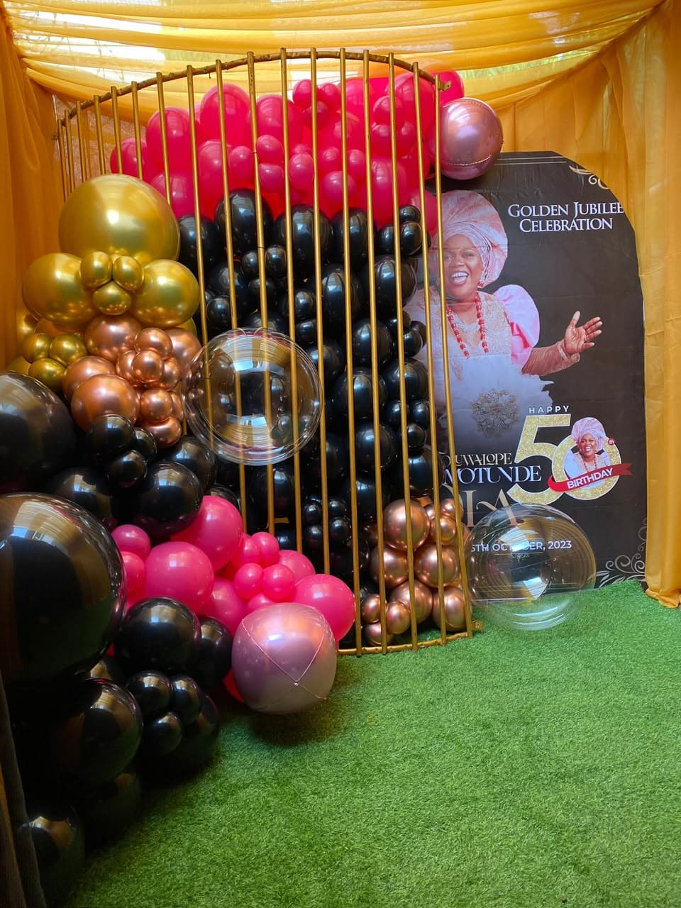 Event decoration setup